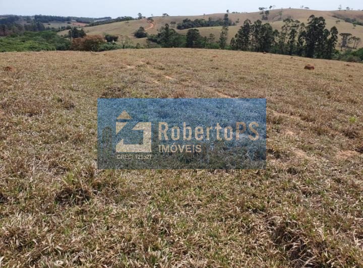 Fazenda de 242 hectares no centro de cruzília-mg, com 8 banh
