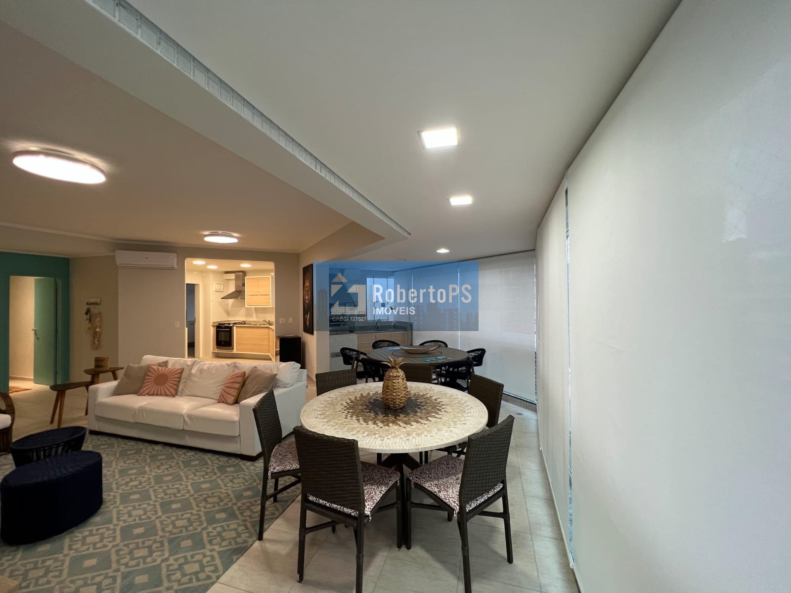 Apartamento lindíssimo na Riviera de São Lourenço com 3 suítes, lavabo, mobiliado e decorado. Oportunidade!