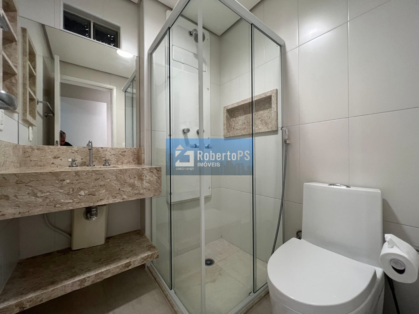Apartamento lindíssimo na Riviera de São Lourenço com 3 suítes, lavabo, mobiliado e decorado. Oportunidade!