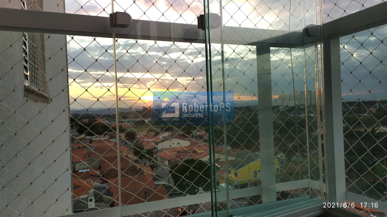 Apartamento lindo no 31 de março com varanda gourmet.