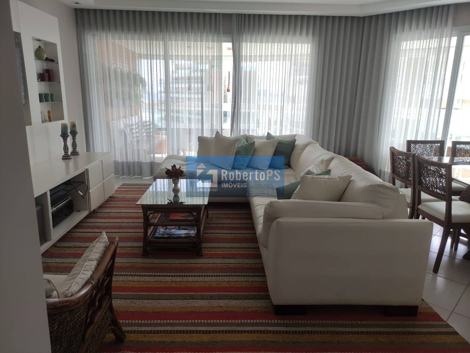 Apartamento lindíssimo na Riviera de São Lourenço com 3 suítes, mobiliado e planejado