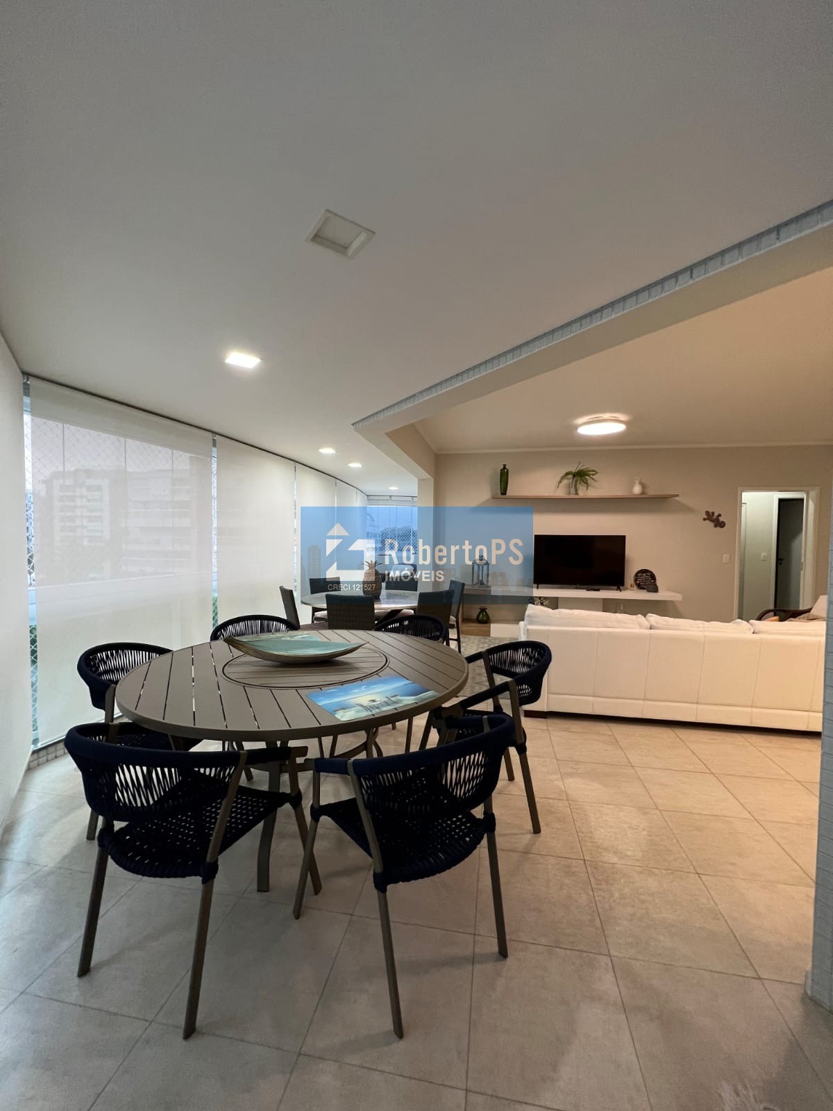 Apartamento lindíssimo na Riviera de São Lourenço com 3 suítes, lavabo, mobiliado e decorado. Oportunidade!