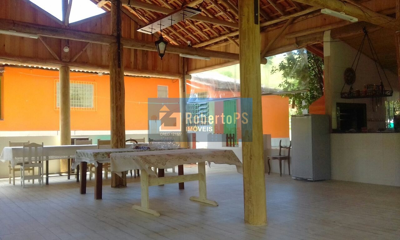 Maravilhoso sitio a venda em monteiro lobato