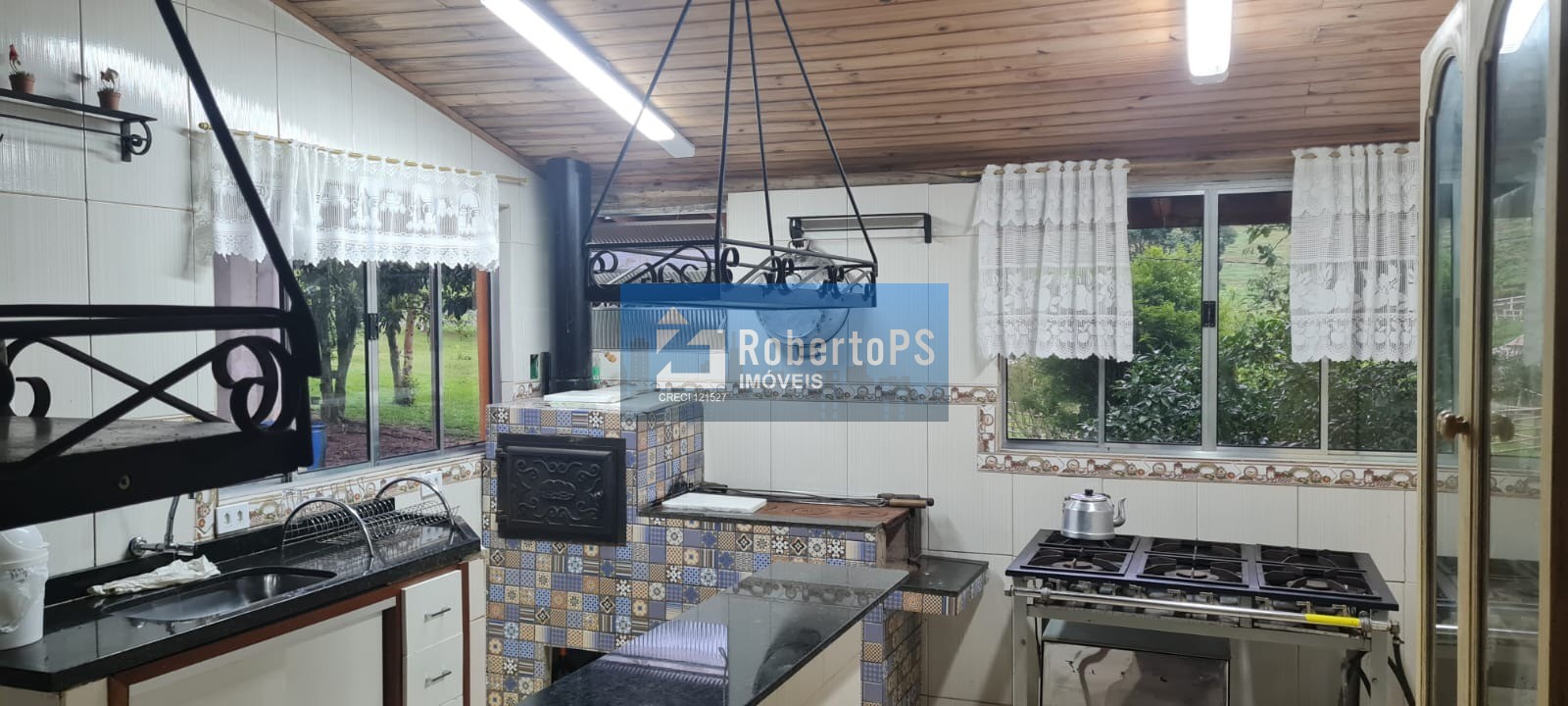 Maravilhoso sitio a venda em monteiro lobato