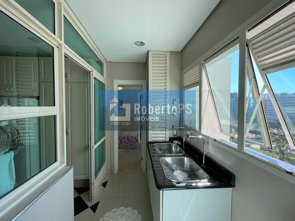 Maravilhosa cobertura na Riviera de São Lourenço com 4 suítes, mobiliado e planejado com piscina privativa.