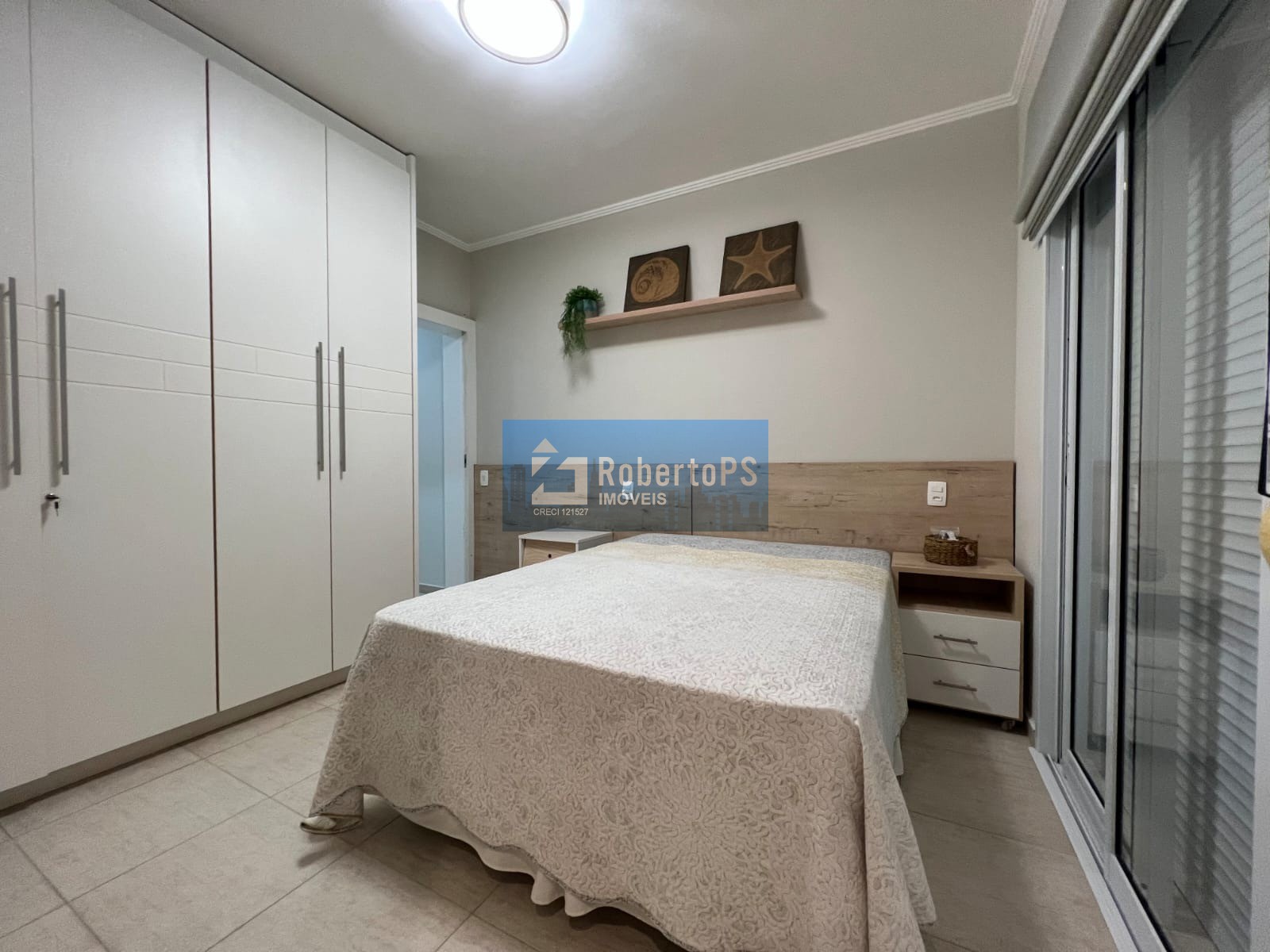 Apartamento lindíssimo na Riviera de São Lourenço com 3 suítes, lavabo, mobiliado e decorado. Oportunidade!