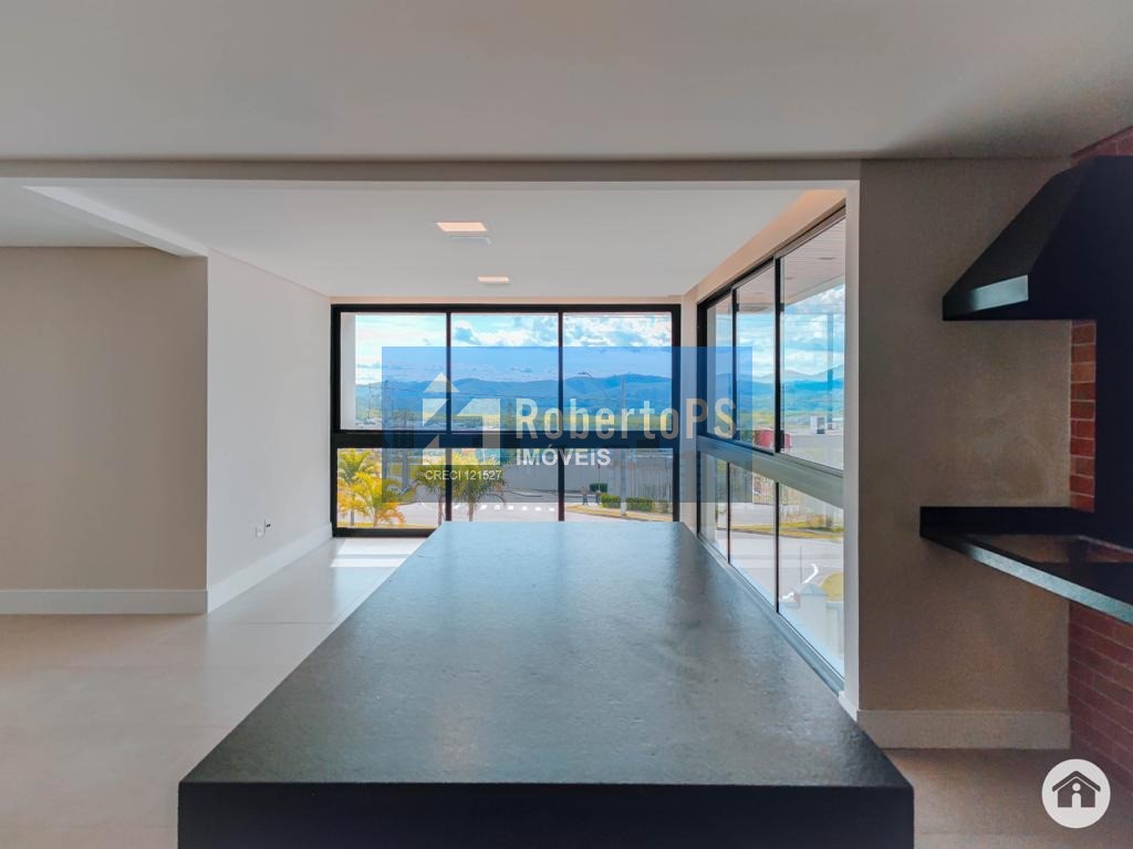 Casa Maraviilhosa em condomínio no Urbanova com energia solar e piscina com borda infinita