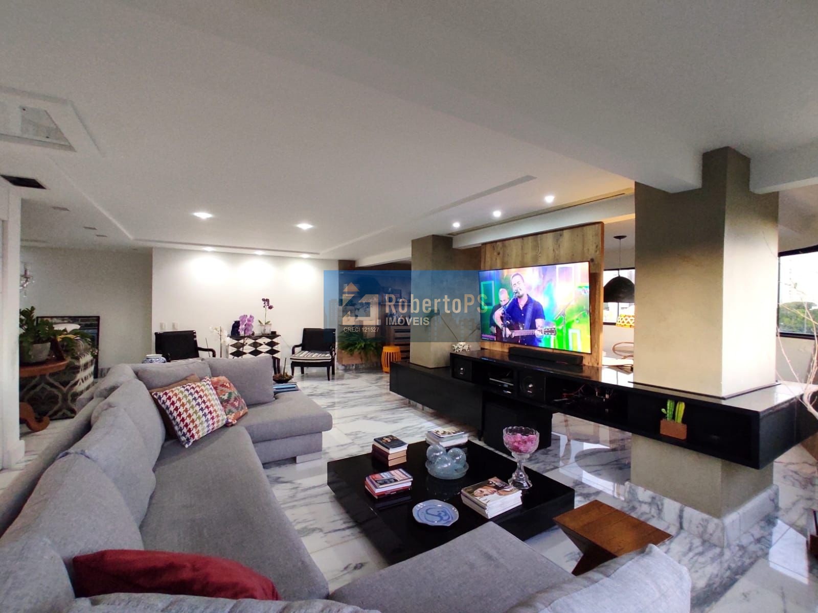 Apartamento lindíssimo em Natal vendido todo mobiliado e com planejados. Apartamento é 1 por andar.