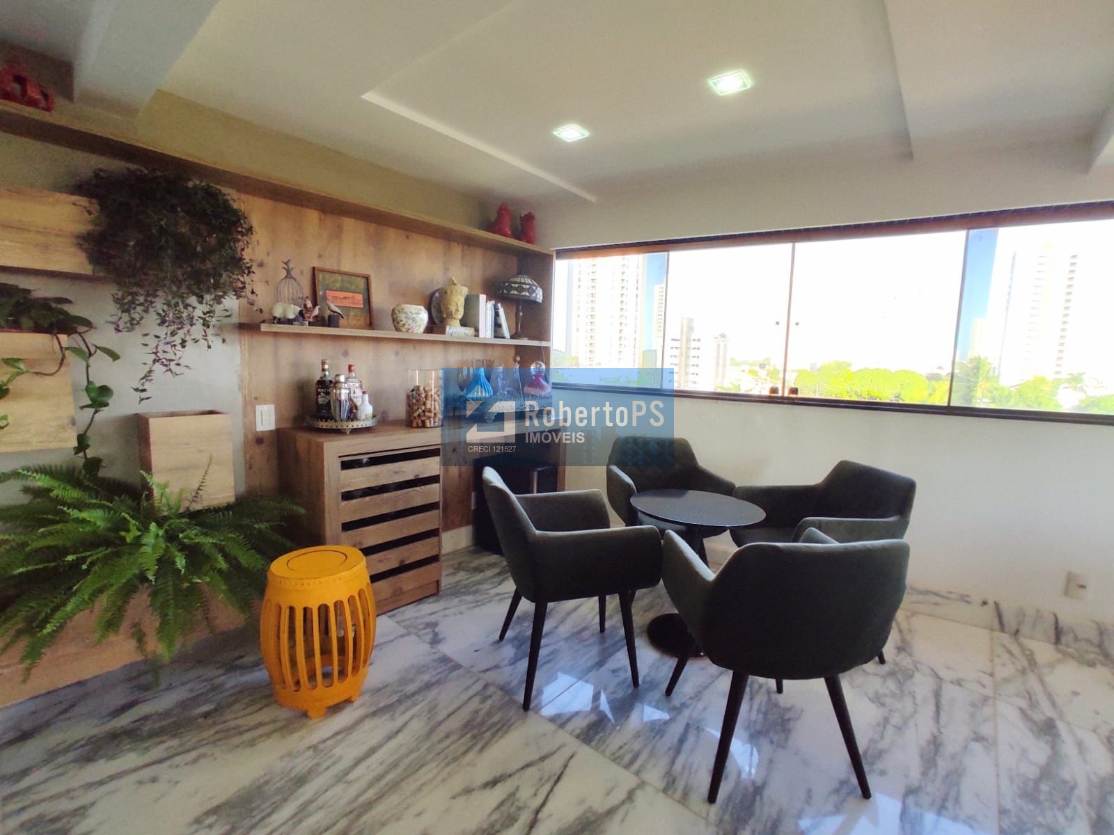Apartamento lindíssimo em Natal vendido todo mobiliado e com planejados. Apartamento é 1 por andar.