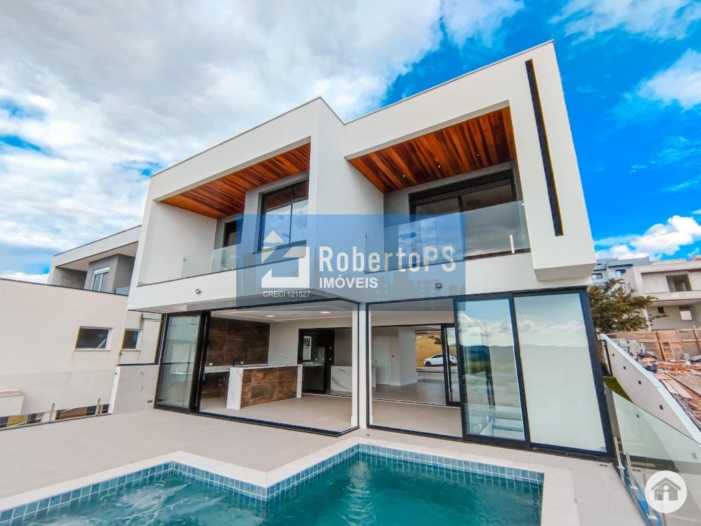 Casa Maraviilhosa em condomínio no Urbanova com energia solar e piscina com borda infinita