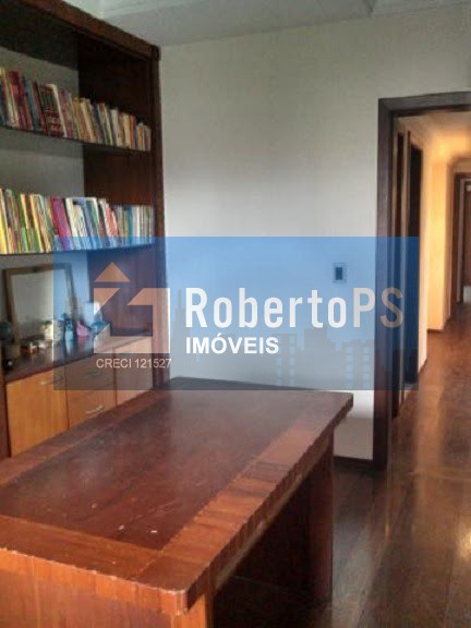 Belíssimo Apartamento de 187m² com Localização Privilegiada e Área de Lazer, no Centro de Taubaté.