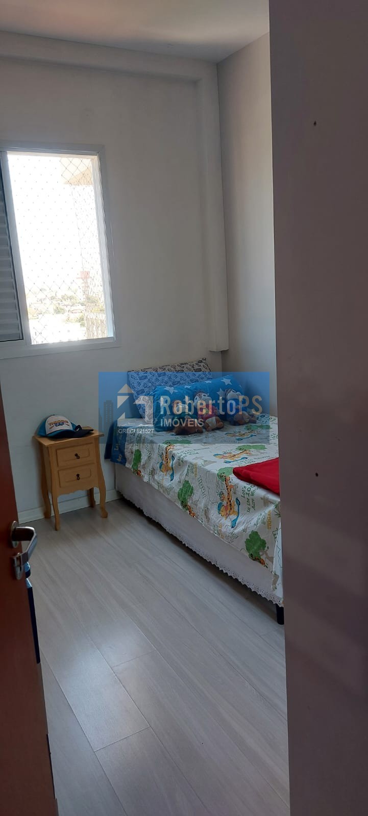 Lindo apartamento com 2 dormitórios e uma suíte no Jardim das indústrias