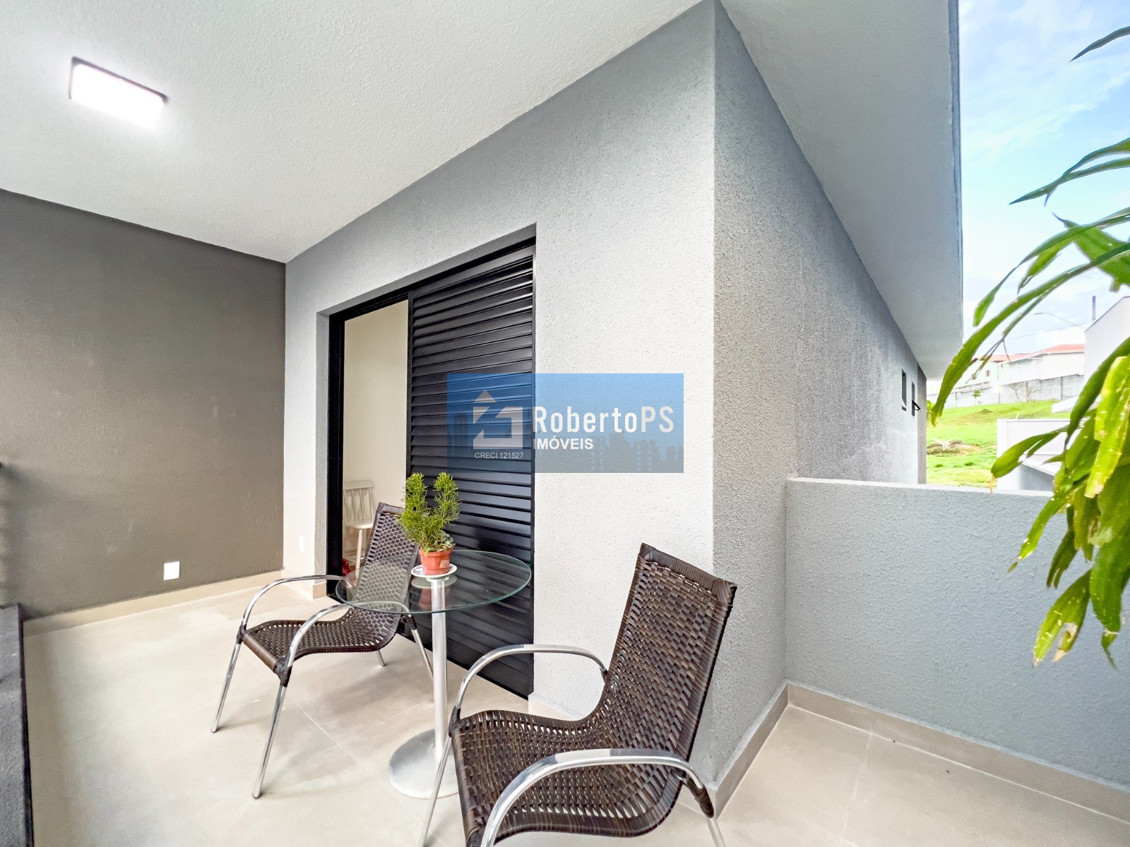 Conheça essa incrível casa em condomínio à venda em Jacareí-SP, no Jardim Residencial Golden Park: 3 quartos, 1 suíte, 2 salas, 3 banheiros, 1 vaga de garagem e 212,00 m² de área!