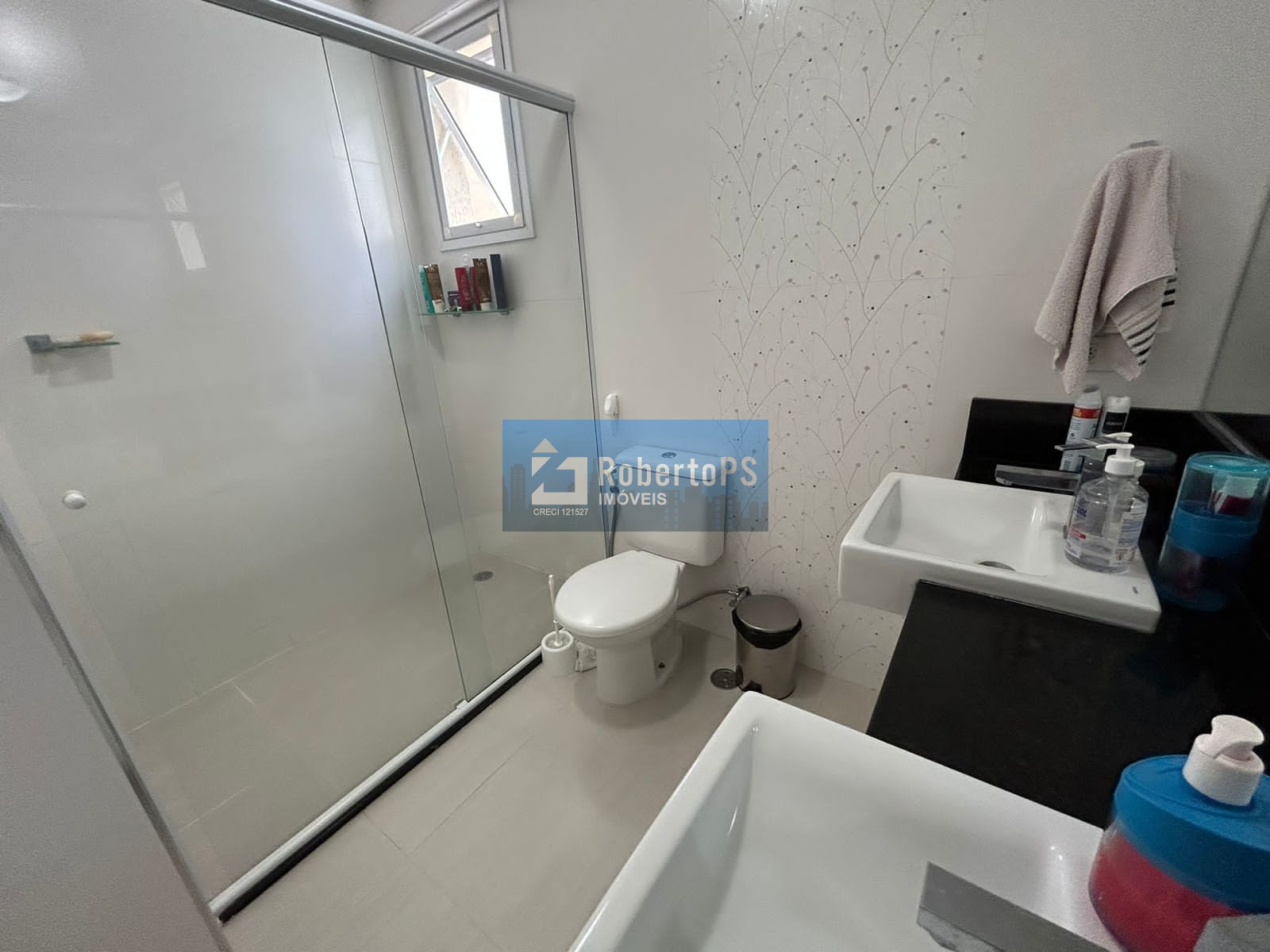 Lindo apartamento com três suítes no Jardim das Indústrias.