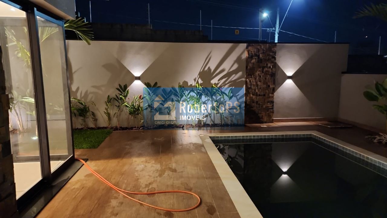 Linda casa à venda no Urbanova com 4 suítes e piscina. Casa muito ampla e aconchegante.