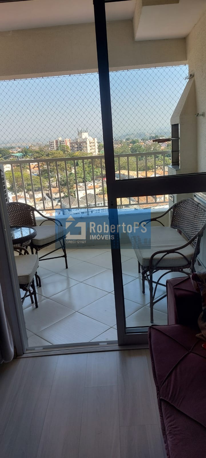 Lindo apartamento com 2 dormitórios e uma suíte no Jardim das indústrias