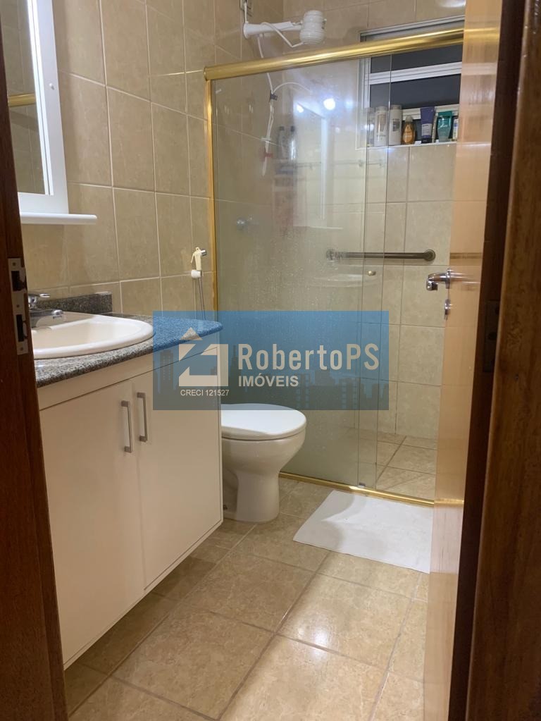Linda casa com 4 dormitórios, 3 suítes e piscina no Urbanova.