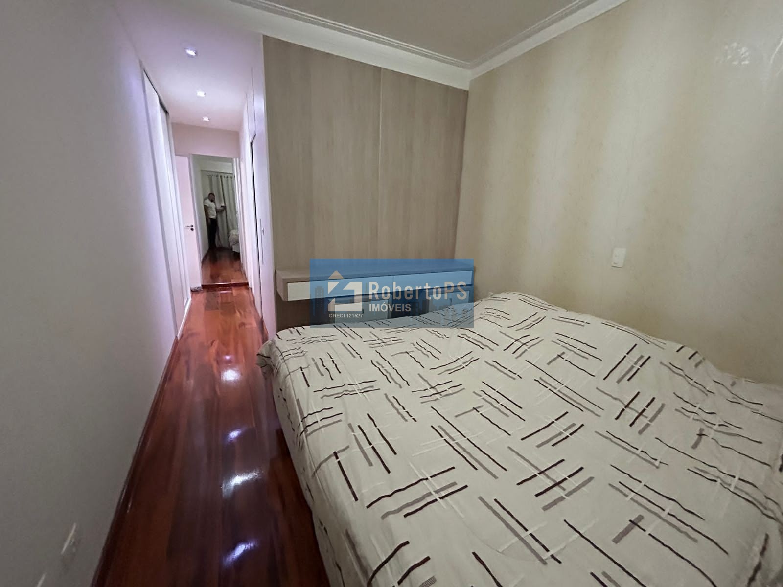 Lindo apartamento com três suítes no Jardim das Indústrias.