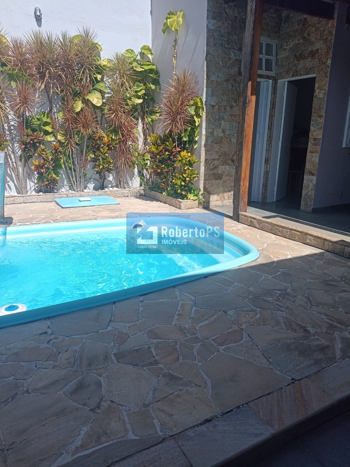 Linda casa com piscina no jardim santa maria em jacareí.