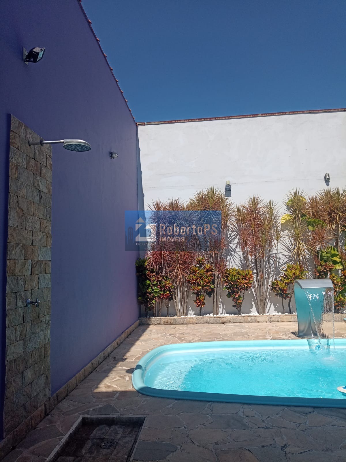 Linda casa com piscina no jardim santa maria em jacareí.