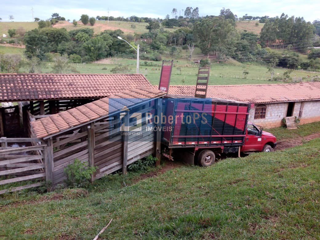 Excelente fazenda para pecuária em cambuí - mg próxima ao es