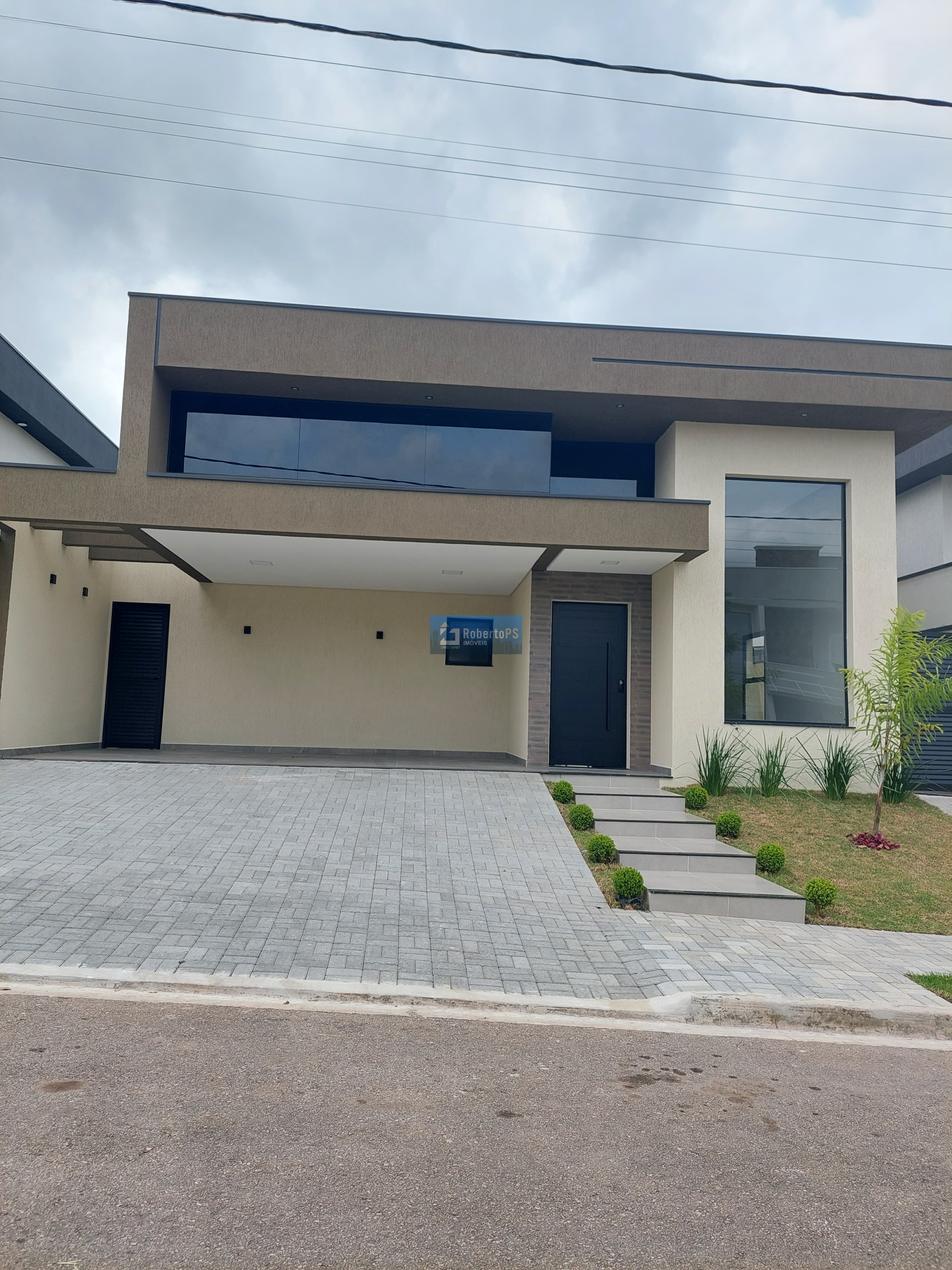 Maravilhosa casa para permuta no condomínio fechado Terras do Vale com total segurança e recém construída