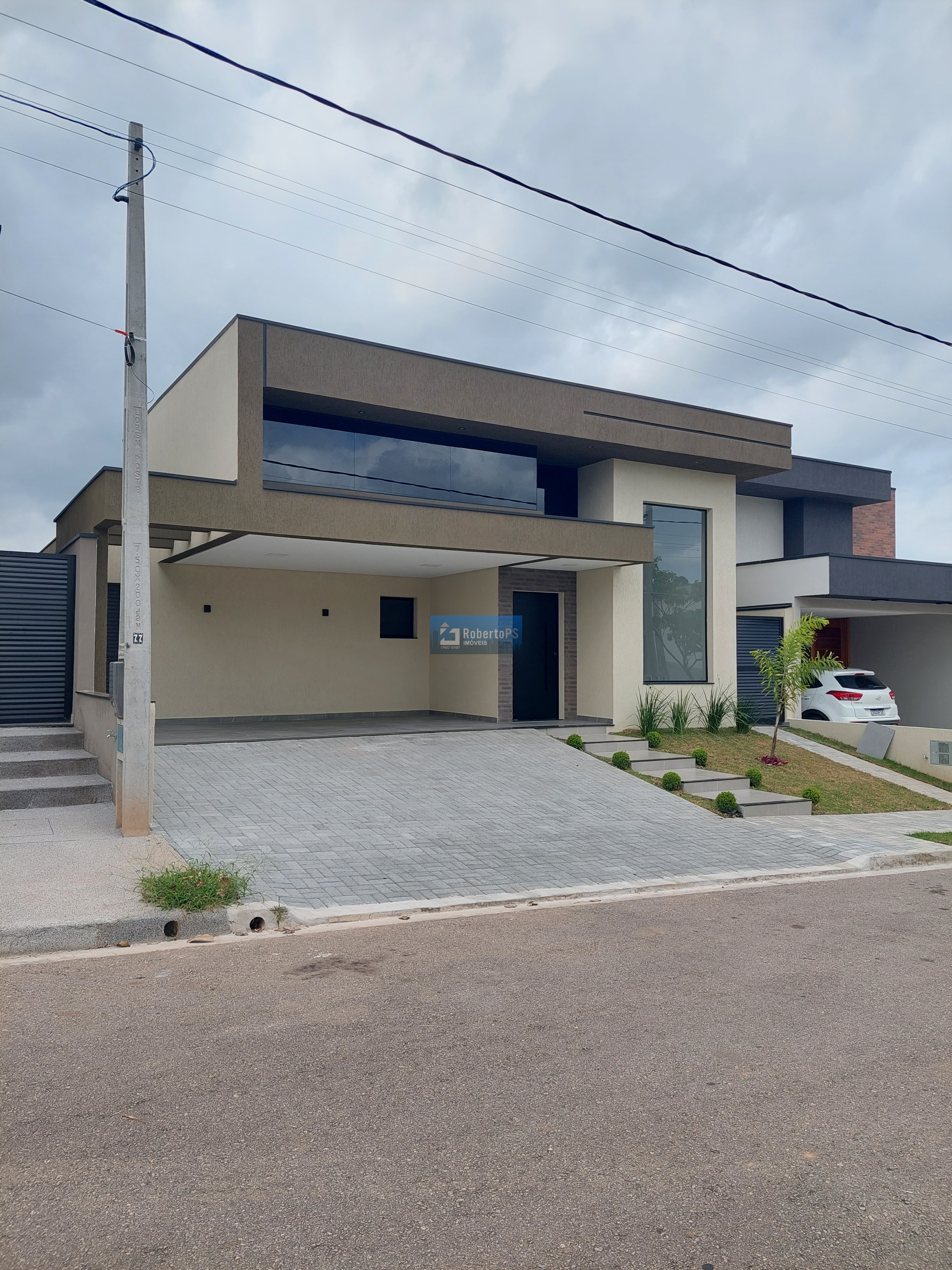 Maravilhosa casa para permuta no condomínio fechado Terras do Vale com total segurança e recém construída