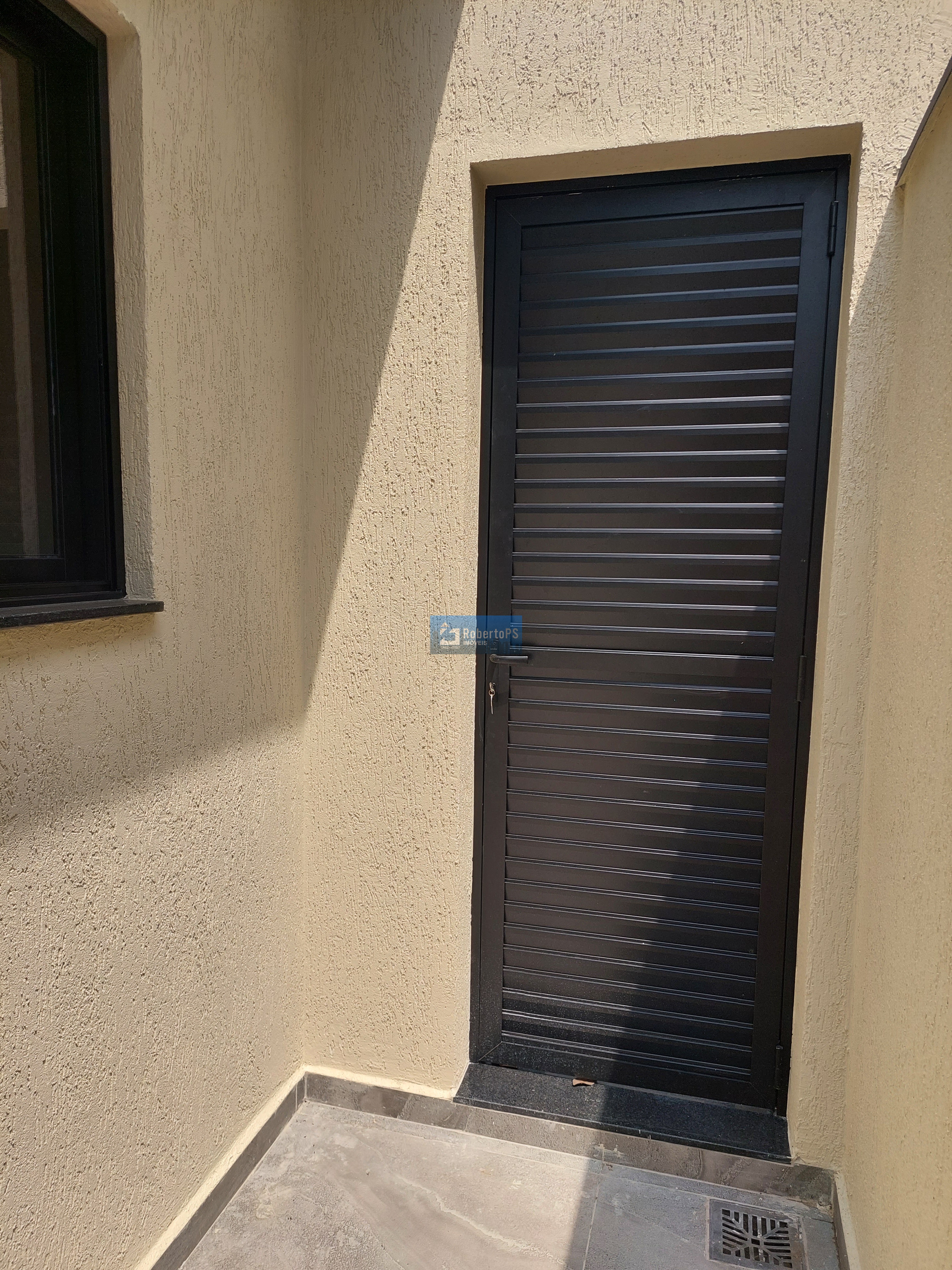 Maravilhosa casa para permuta no condomínio fechado Terras do Vale com total segurança e recém construída