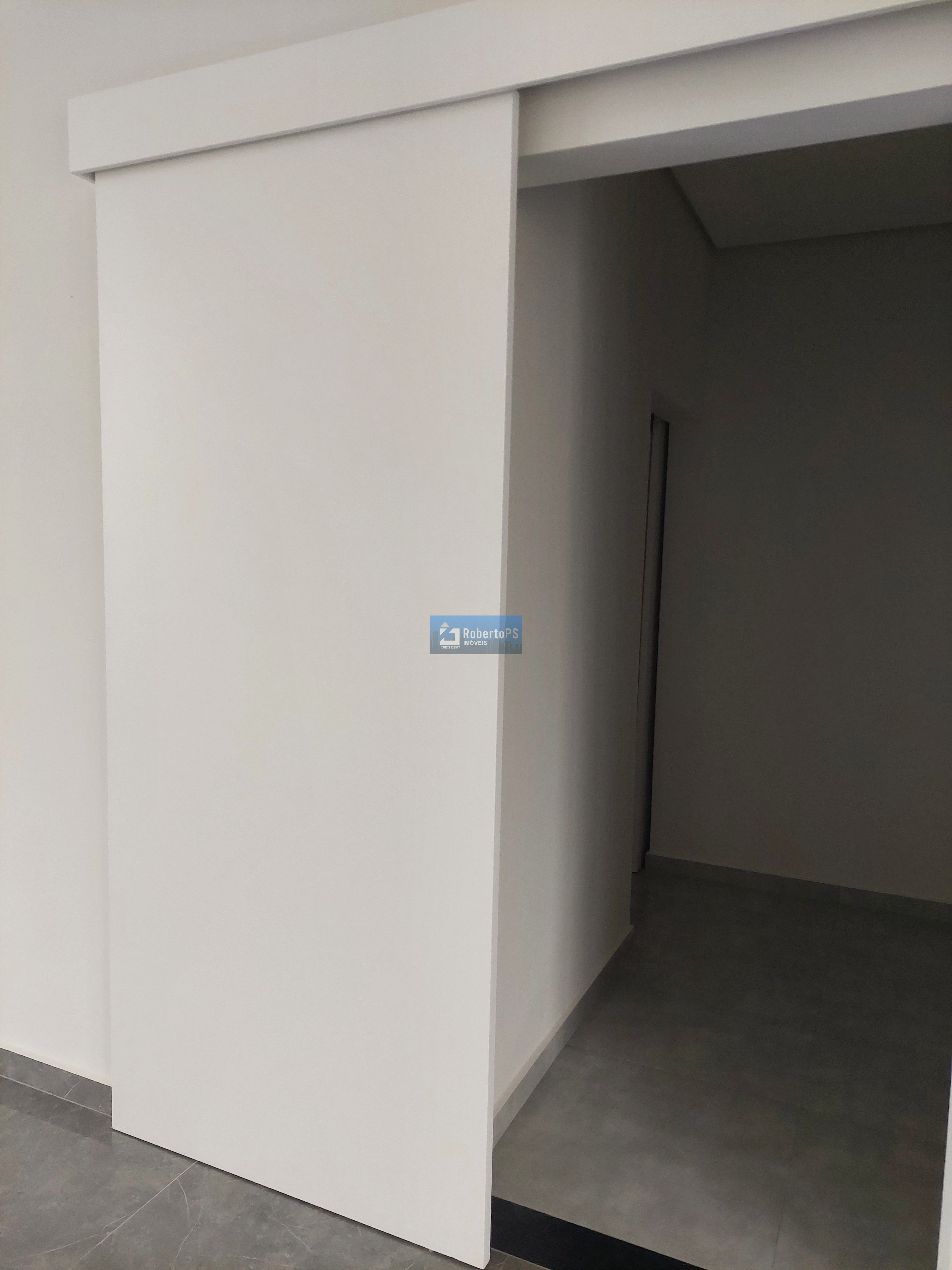 Maravilhosa casa para permuta no condomínio fechado Terras do Vale com total segurança e recém construída