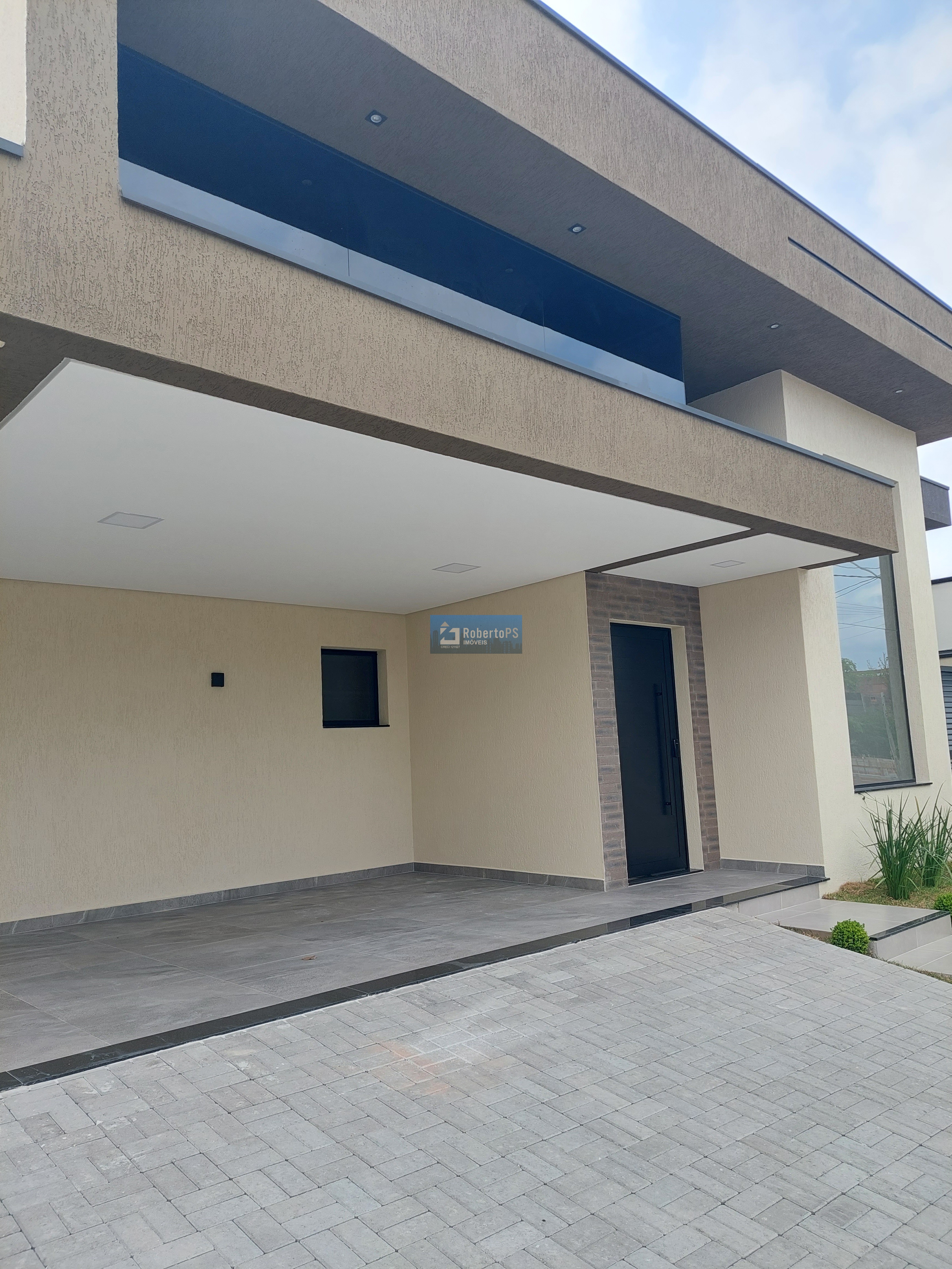 Maravilhosa casa para permuta no condomínio fechado Terras do Vale com total segurança e recém construída