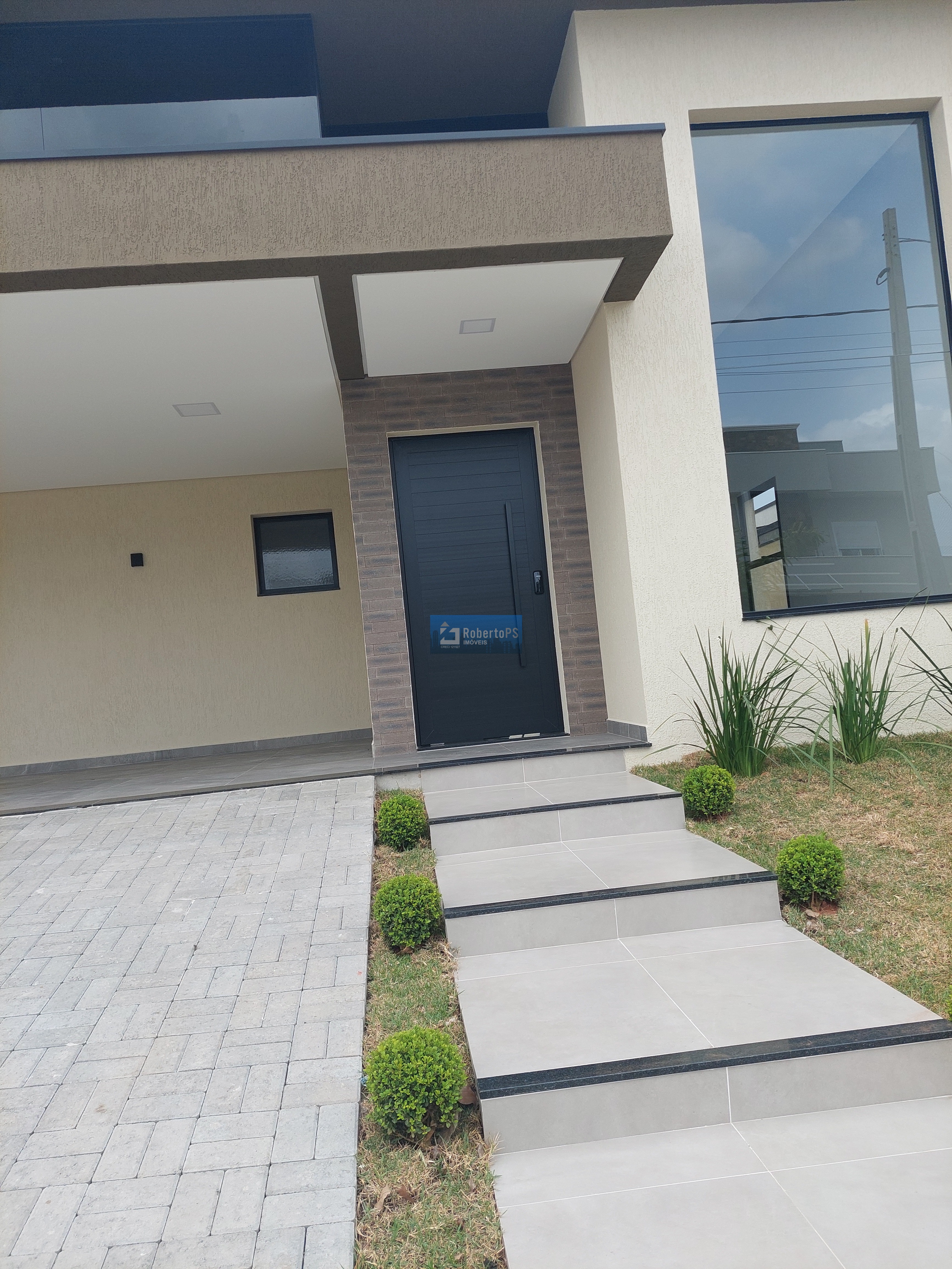 Maravilhosa casa para permuta no condomínio fechado Terras do Vale com total segurança e recém construída