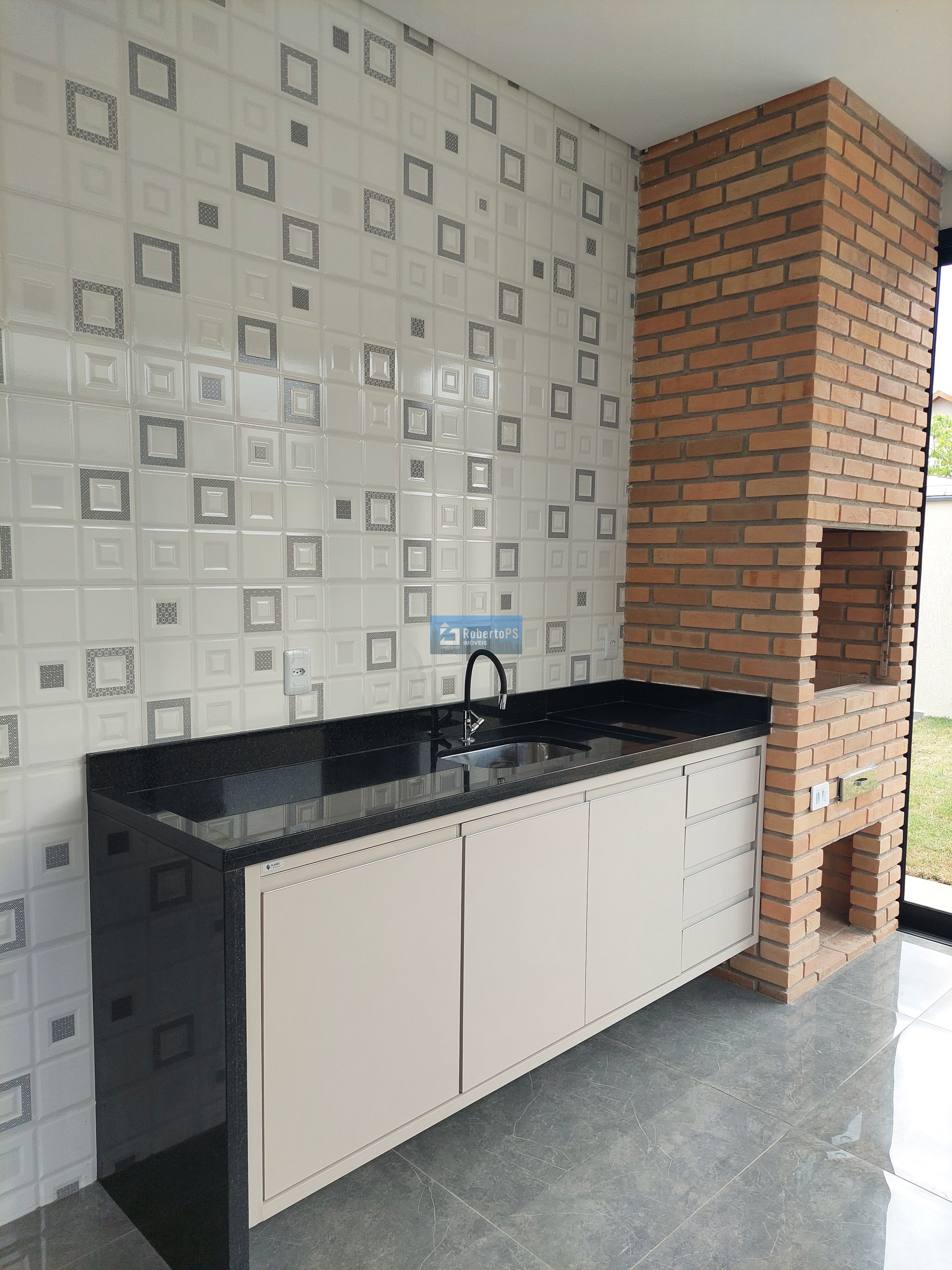 Maravilhosa casa para permuta no condomínio fechado Terras do Vale com total segurança e recém construída