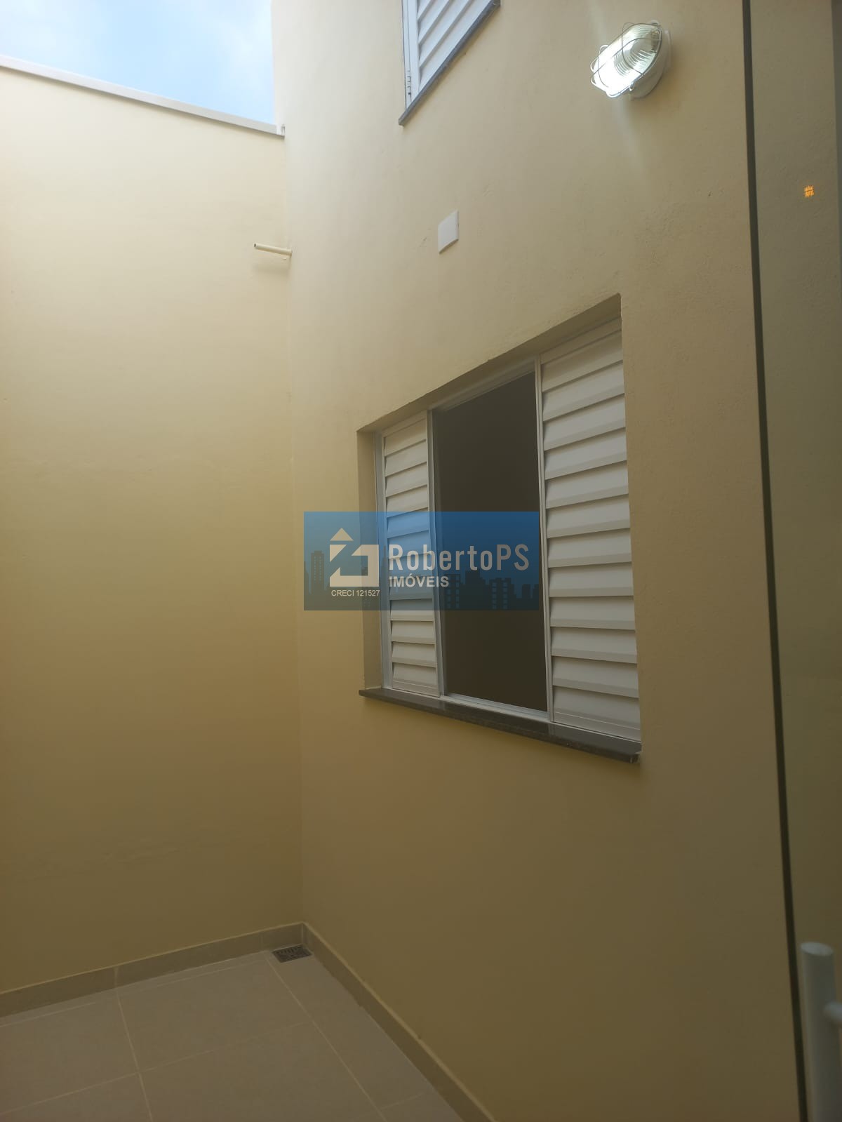 Linda casa com 3 dormitórios no Portal dos Pássaros