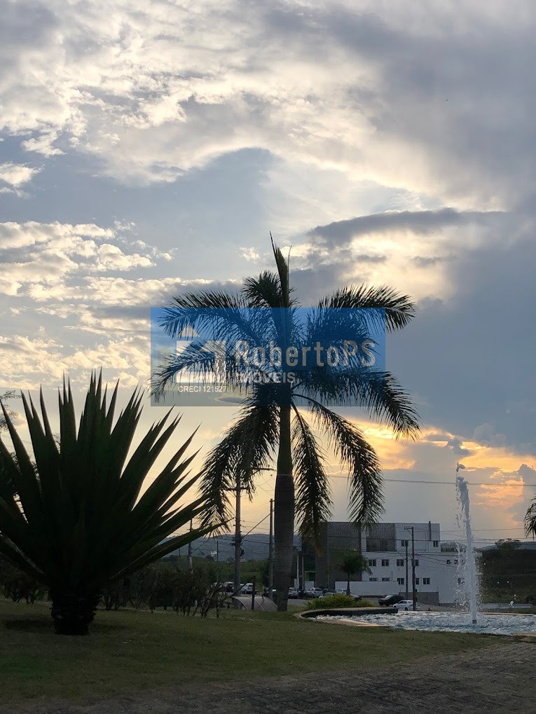 Maravilhosa casa no Residencial Jaguary Urbanova com 4 súites
