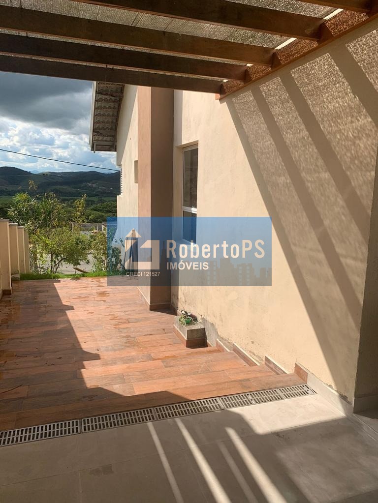 Maravilhosa casa no Residencial Jaguary Urbanova com 4 súites