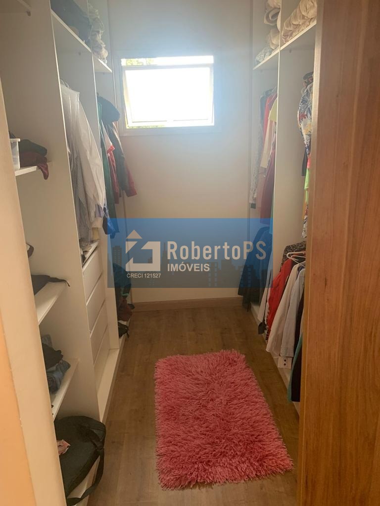 Maravilhosa casa no Residencial Jaguary Urbanova com 4 súites
