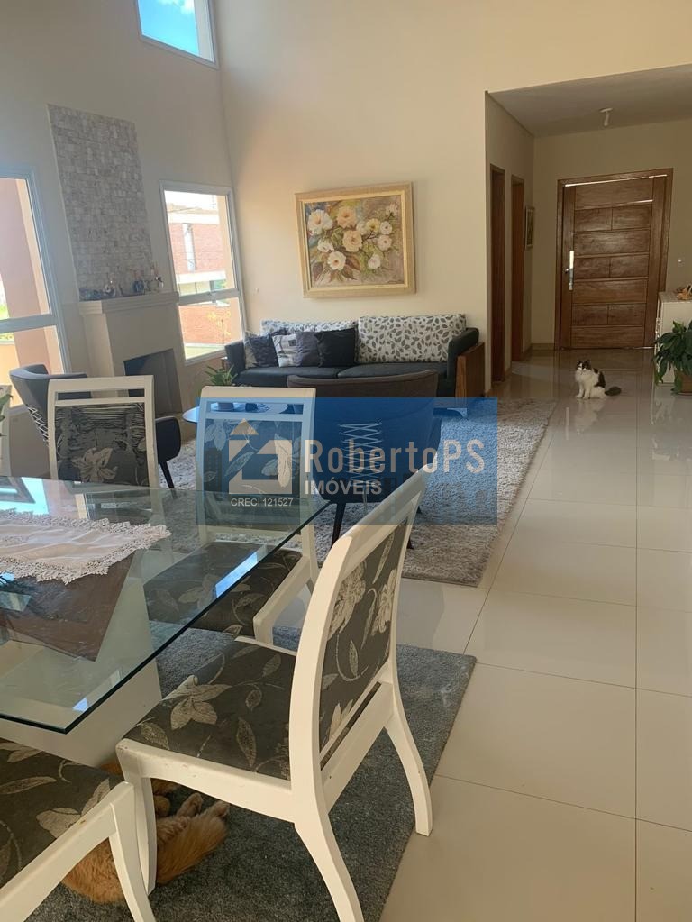 Maravilhosa casa no Residencial Jaguary Urbanova com 4 súites