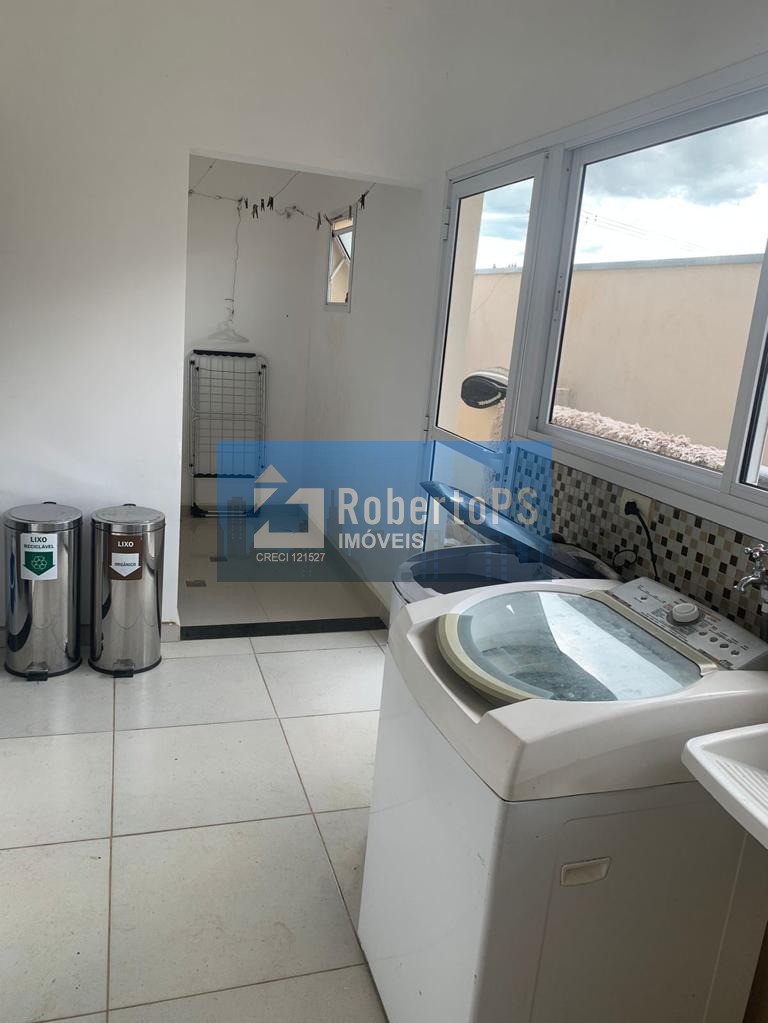 Maravilhosa casa no Residencial Jaguary Urbanova com 4 súites