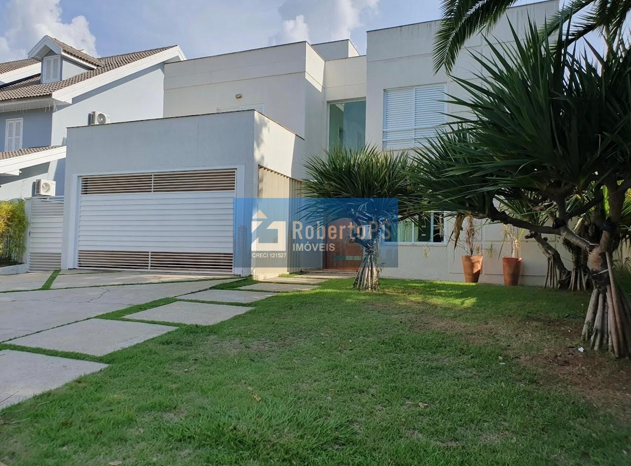 Casa linda no esplanada do sol com 4 suítes e piscina.