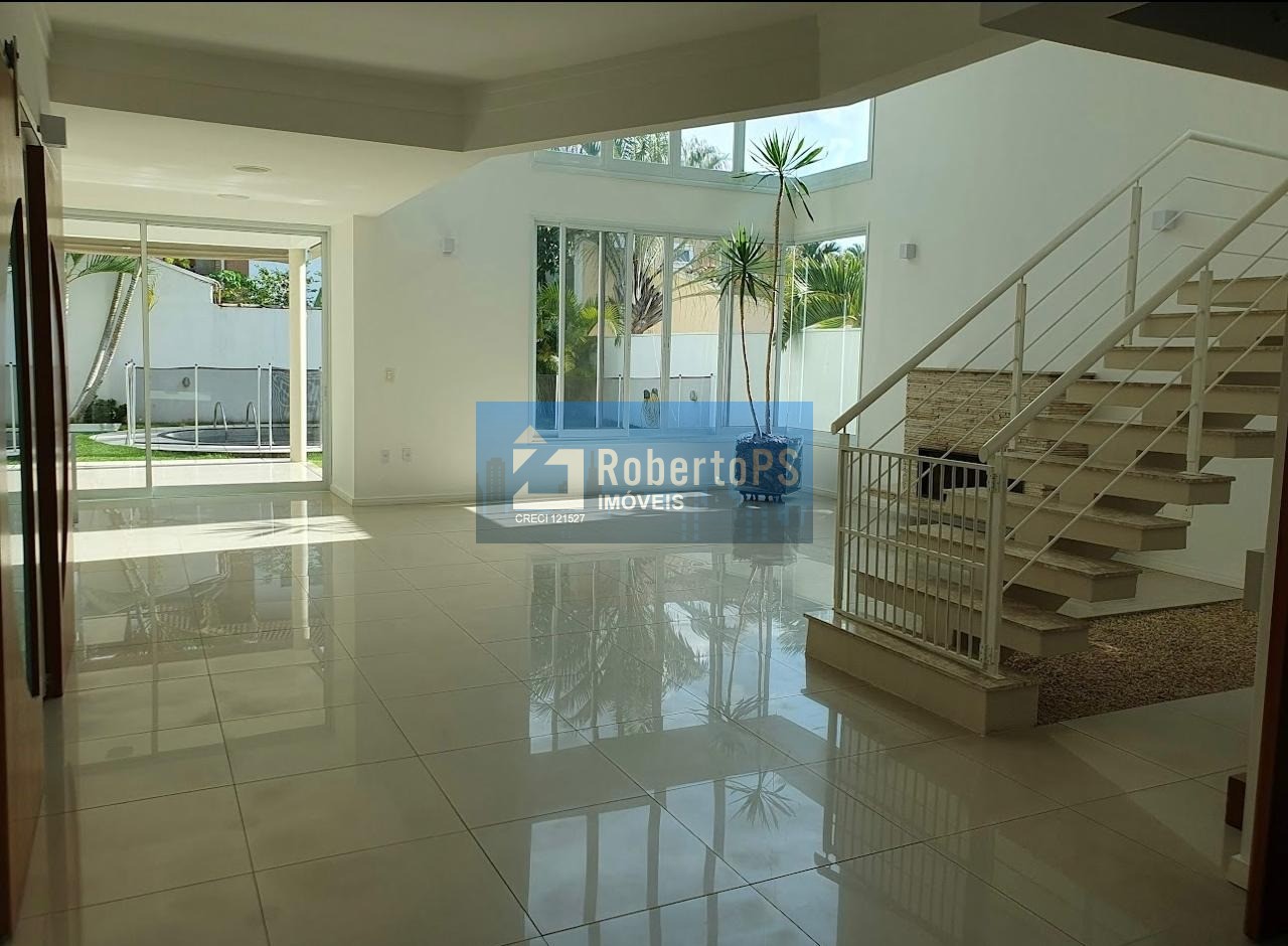 Casa linda no esplanada do sol com 4 suítes e piscina.