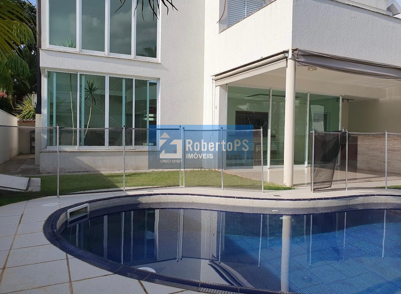 Casa linda no esplanada do sol com 4 suítes e piscina.