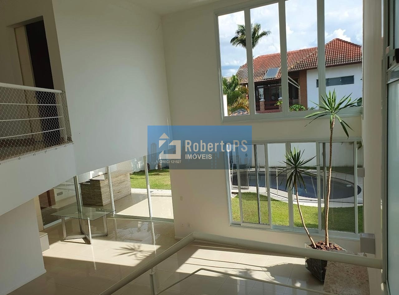 Casa linda no esplanada do sol com 4 suítes e piscina.