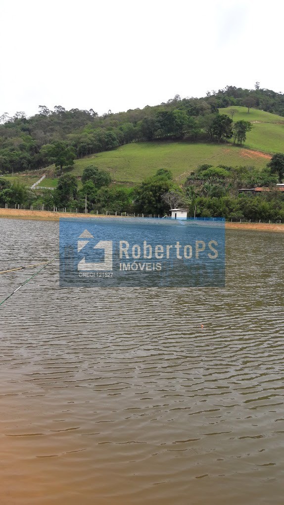 Terreno maravilhoso à venda em condomínio fechado