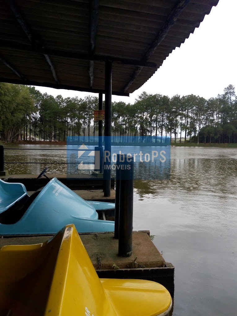 Terreno maravilhoso à venda em condomínio fechado