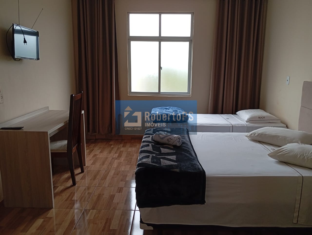 Hotel à venda no Centro de Rio Negro-PR: 40 quartos, 35 suítes, 1 sala, 40 vagas de garagem, 3.800m² de área!
