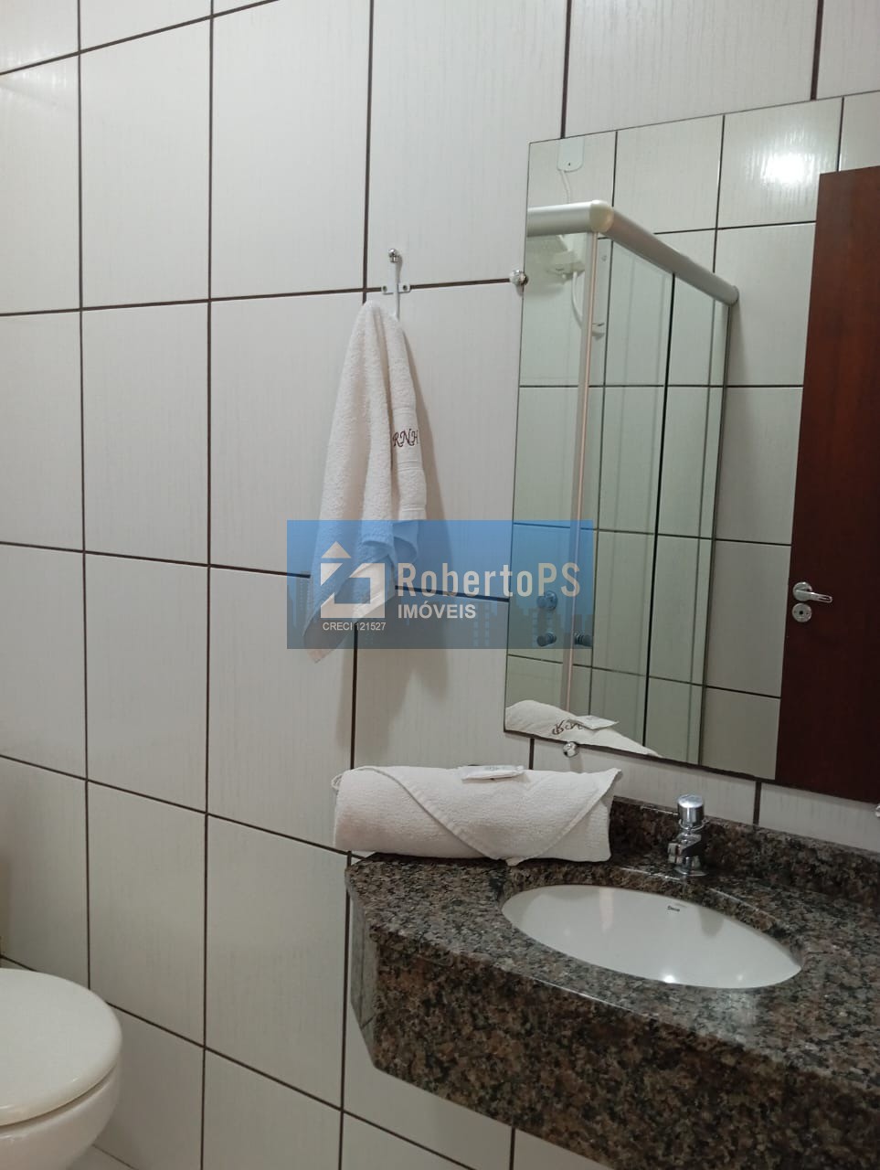 Hotel à venda no Centro de Rio Negro-PR: 40 quartos, 35 suítes, 1 sala, 40 vagas de garagem, 3.800m² de área!