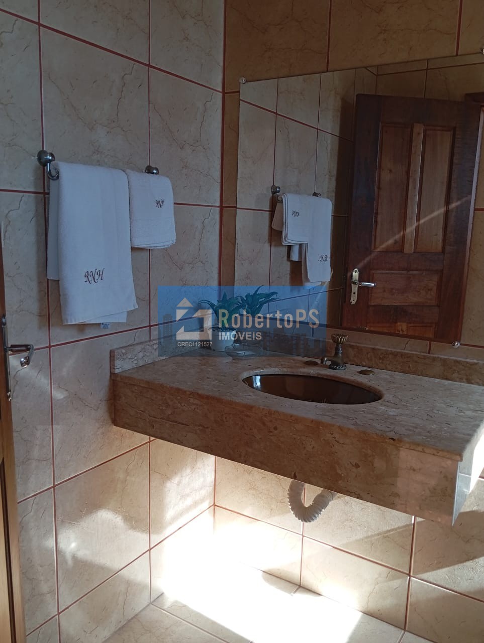Hotel à venda no centro de rio negro-pr: 40 quartos, 35 suít
