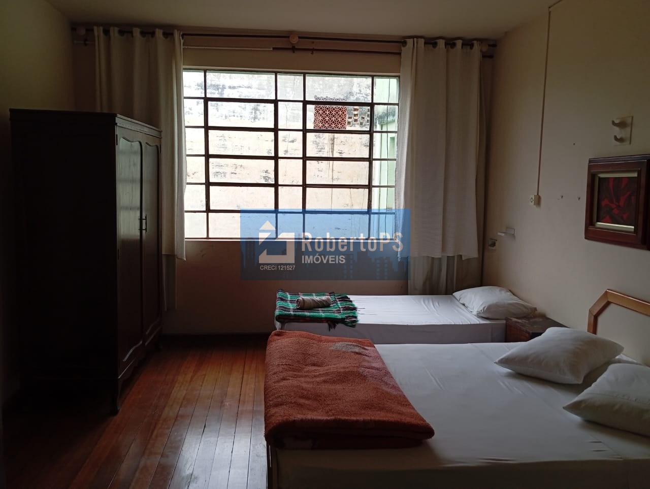 Hotel à venda no Centro de Rio Negro-PR: 40 quartos, 35 suítes, 1 sala, 40 vagas de garagem, 3.800m² de área!