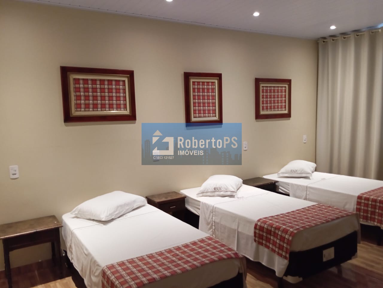 Hotel à venda no Centro de Rio Negro-PR: 40 quartos, 35 suítes, 1 sala, 40 vagas de garagem, 3.800m² de área!