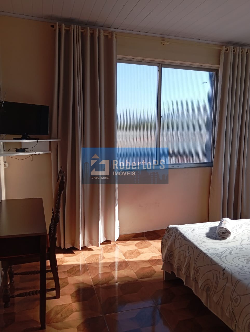 Hotel à venda no Centro de Rio Negro-PR: 40 quartos, 35 suítes, 1 sala, 40 vagas de garagem, 3.800m² de área!